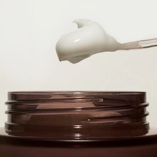 Crème à l’Acide Hyaluronique et au Riz Noir